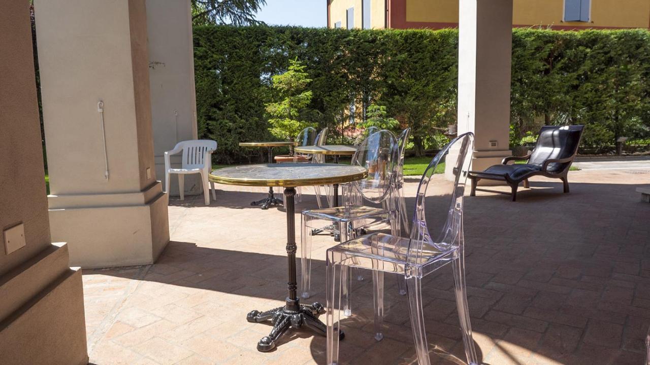 Villa Matildis โมดินา ภายนอก รูปภาพ